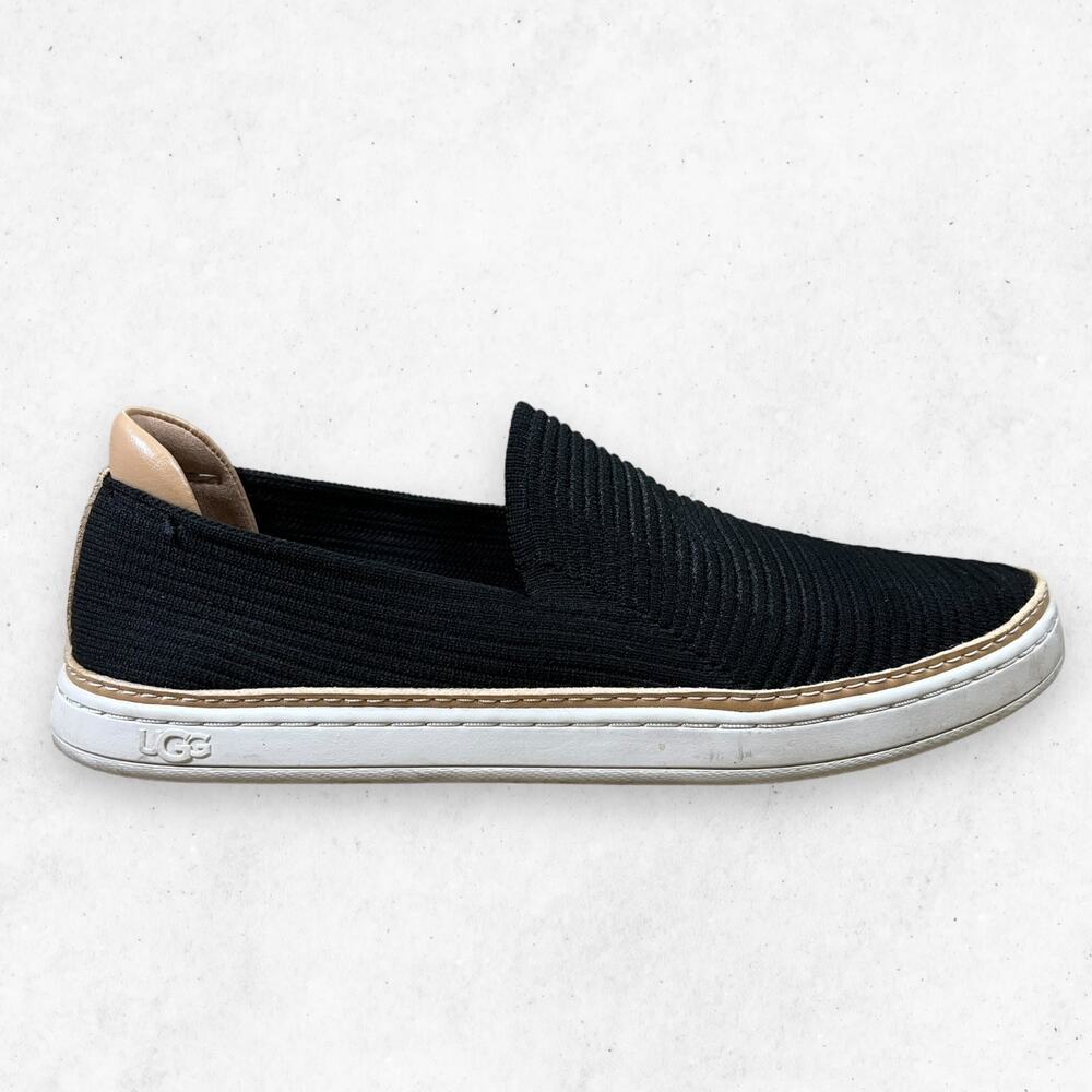 UGG Women's US 7 Sammy Wavy‎ Solid Black Fabric W/ Leather Trim Slip On Casual